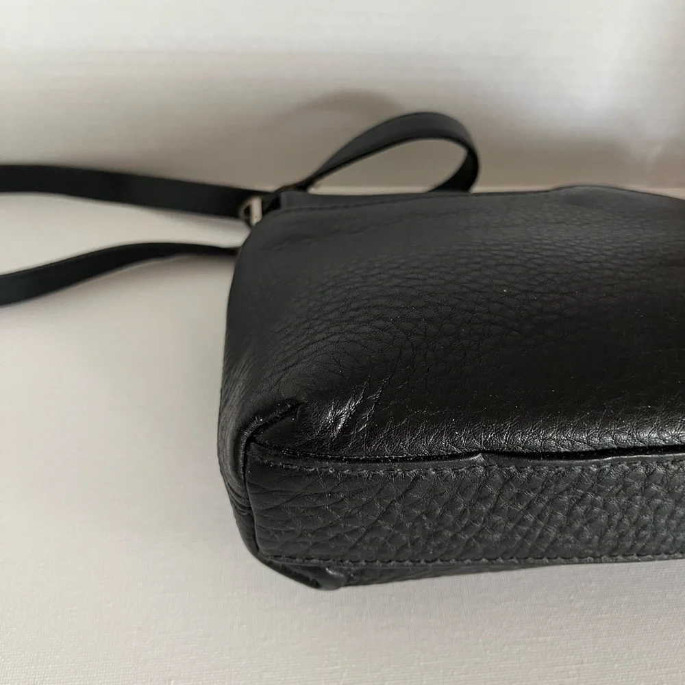 Vtg COACH Leather Hudson Black Flap Shoulder Bag Crossbody Purse L8P-6801 - Picture 7 of 12